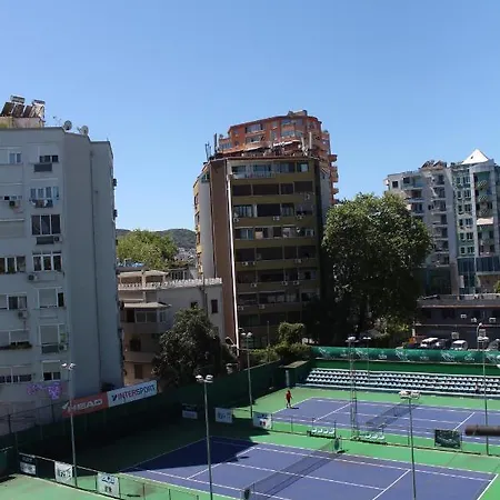 Holiday Apartment Tirana Apartamento *